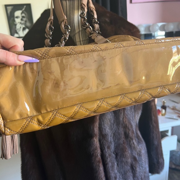 Patent leather quilted Marc Jacob’s Annabella shoulder bag - Picture 6 of 9